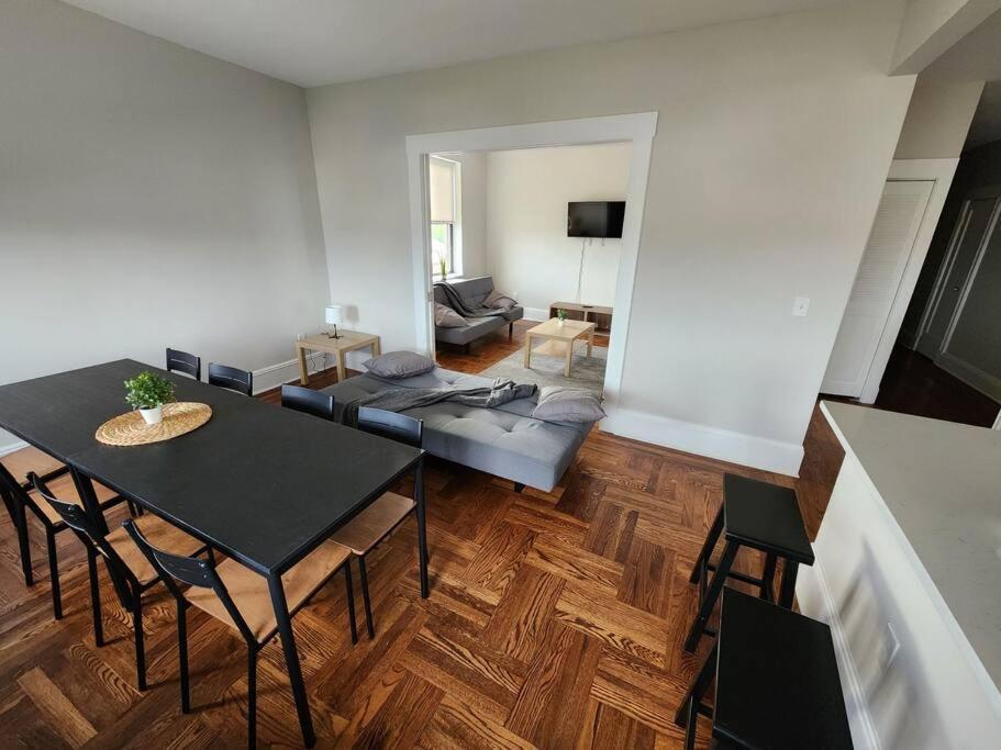 Ferienwohnung Elegant 2 Bed Gem! Mins From Nyc Union City Exterior foto